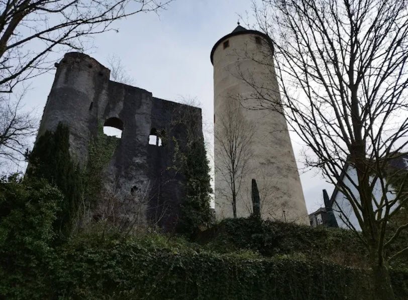 Ruine - Alte Stromburg auf dem Pfarrköpfchen, Stromberg, Germany, Germany